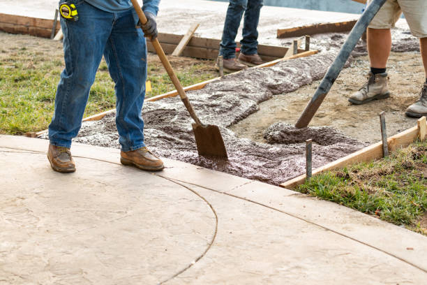 Best Concrete Sidewalk Installation in Newton, KS